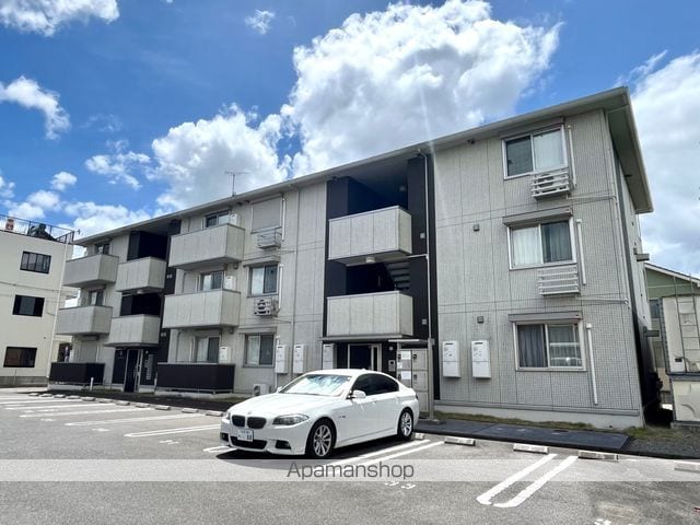 グランシャリオ二町 A棟の外観写真