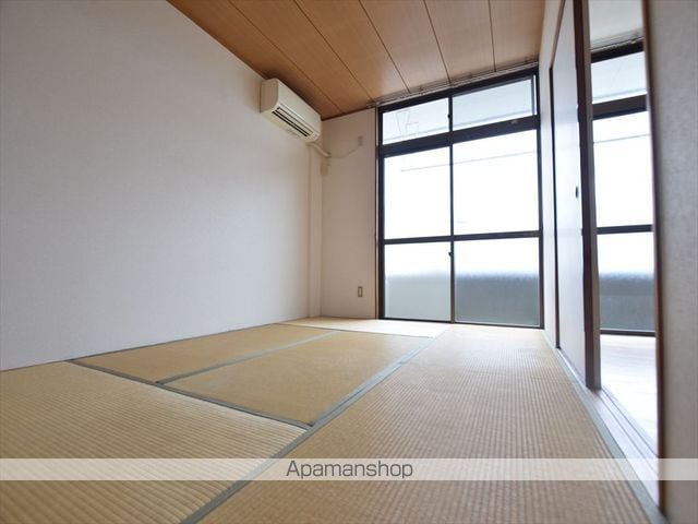 ビクトリーマンション吉山の内装写真