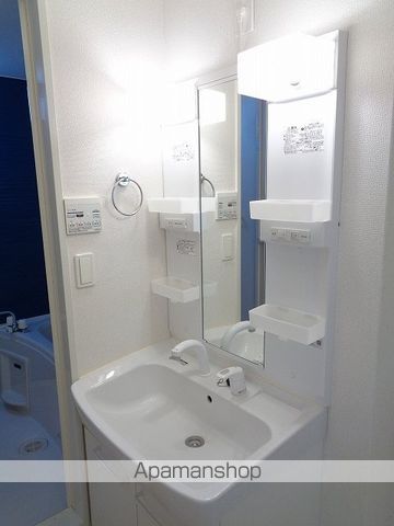 クレセント IIの内装写真