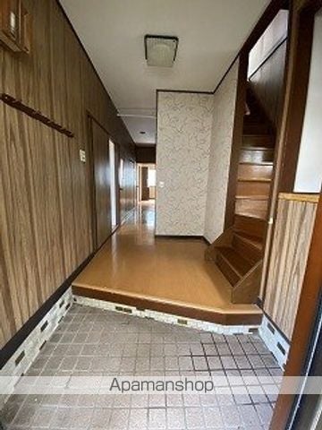 蓬莱町貸家の内装写真