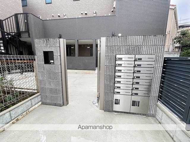 パークメゾン鷺沼の玄関写真