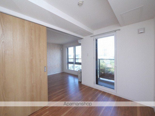 アルファスクエア福住2条の内装写真