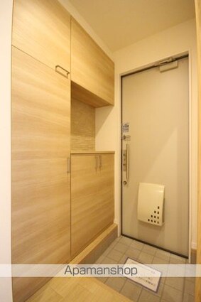 リヴェールＢ[2LDK/58.27m2]の玄関