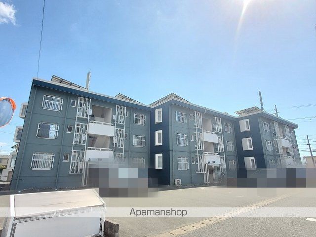 マンション桃の里の外観写真