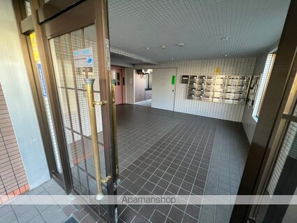 ロイヤルパレス[4LDK/101.63m2]のエントランス