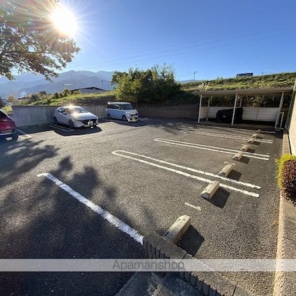 グランディール希[2LDK/56.19m2]の駐車場2