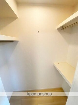 アゴーラ　Ｂ棟[2LDK/59.58m2]の収納