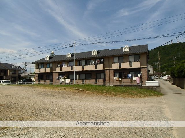 シャルマン平原 D棟の外観写真