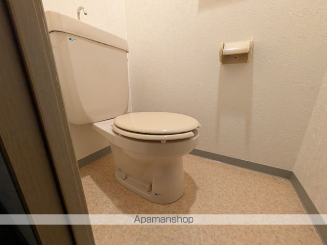 ロイヤルハイツシモダ弐番館の内装写真