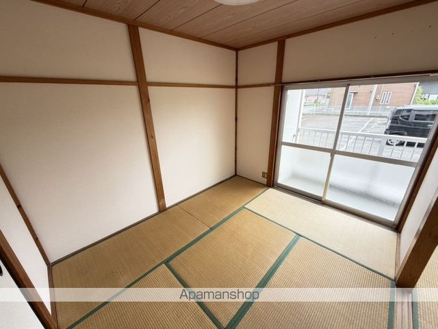 E-westの内装写真