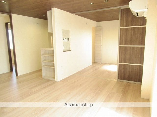 RESUA向中野 A棟の内装写真