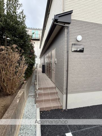 ウエノハイツ一本杉町の玄関写真