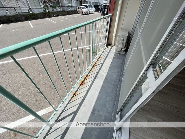 ロイヤルマンションの内装写真
