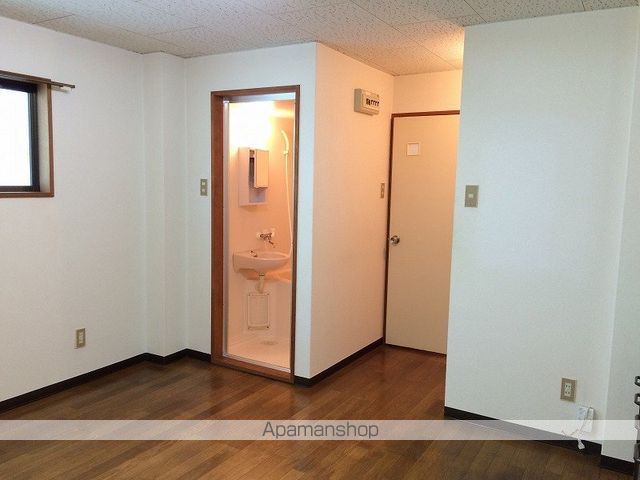 ハピィハイツ百石の内装写真