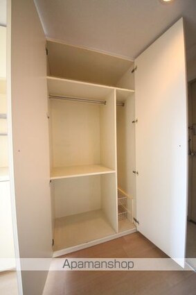 メゾン・ド・ノア第２北野[1R/16.08m2]の収納