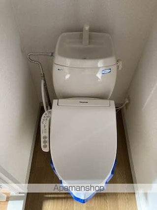和歌山県和歌山市小雑賀２丁目[3DK/50.9m2]のトイレ