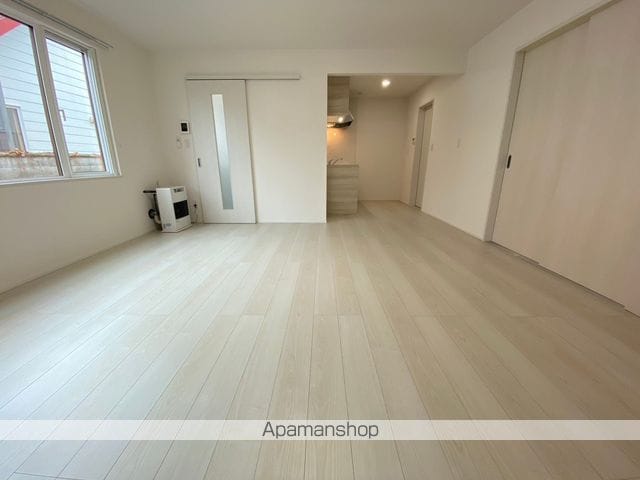 フォレスト新町IIIの内装写真