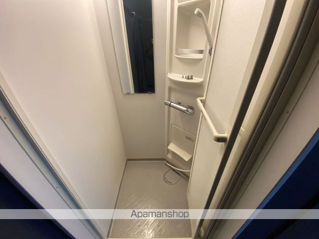 末広町10番1棟3戸の内装写真
