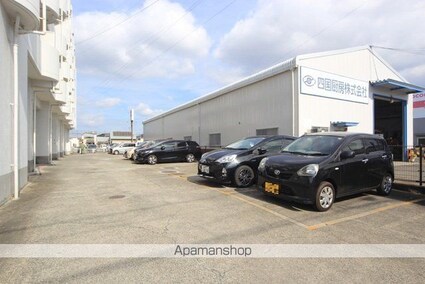 フレニール４５[2DK/38.88m2]の駐車場