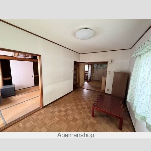 一宮市定水寺戸建の内装写真