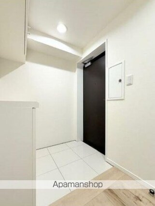 リエール若松町[1DK/38.01m2]の玄関