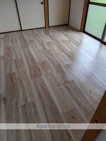中津市 1階建 築39年の内装写真