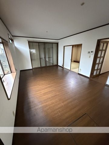 重留1丁目貸家の内装写真