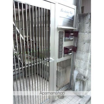 レ・シャンブル・ヴァレ・アネックス[1R/26.5m2]のエントランス