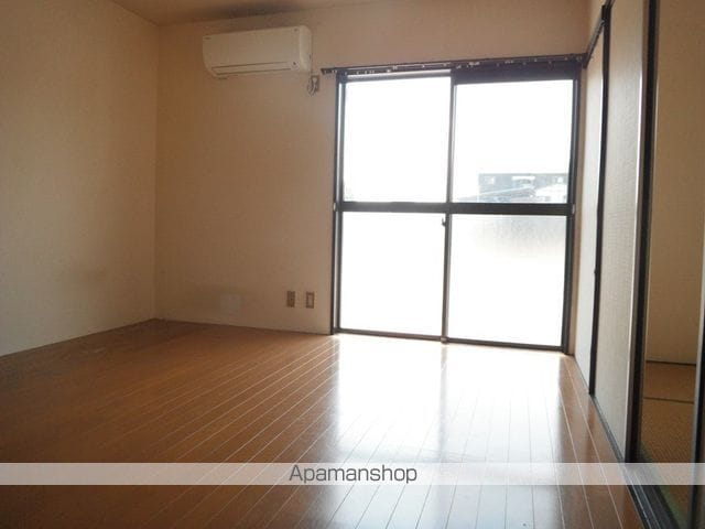 エトワール三津屋D棟の内装写真