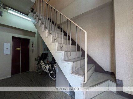 岡山県岡山市北区野田屋町２丁目[2DK/57.06m2]の共用部1