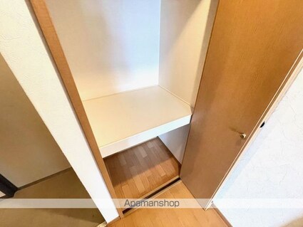 滋賀県大津市桜野町２丁目[2DK/44.45m2]の収納
