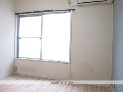 プラザドゥクリムゾン[1R/14m2]のリビング・居間