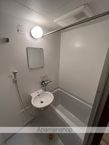 アンプルール ブワ レジェンドの内装写真