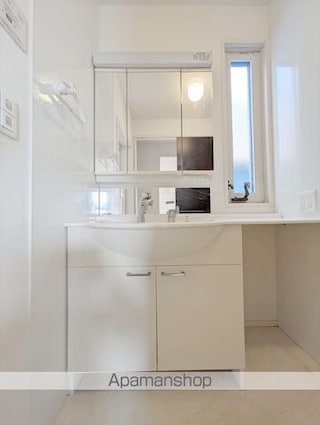 クレイン　Ｂ棟[1LDK/51.19m2]の洗面所