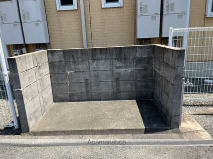 和歌山県和歌山市紀三井寺[3LDK/73.47m2]の共用部