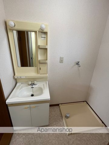 レジデンス愛子の内装写真