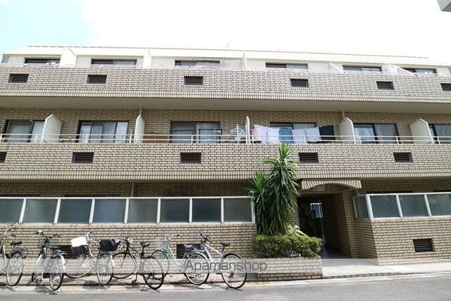 RKAマンションの外観写真