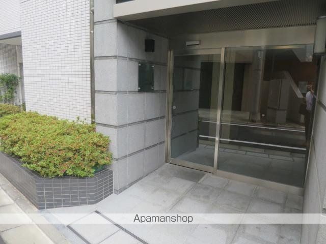 シュロス高田馬場の玄関写真
