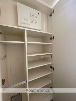 ルミーク千歳船橋[1LDK/31.98m2]の玄関