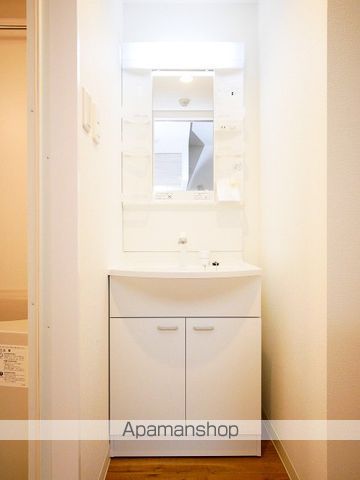 ELLE CUBE学園前の内装写真
