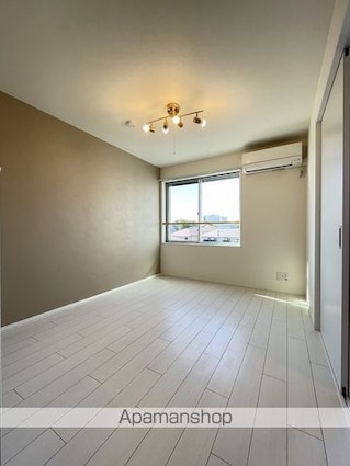 Ｌｙｋ都町Ａ棟[1LDK/32.3m2]のリビング・居間