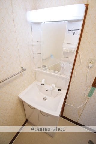 呉線 矢野駅 徒歩80分 2階建 築44年の内装写真