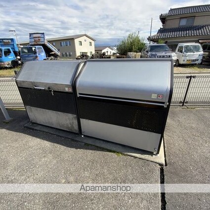 長野県伊那市西箕輪[2LDK/58.52m2]の共用部2