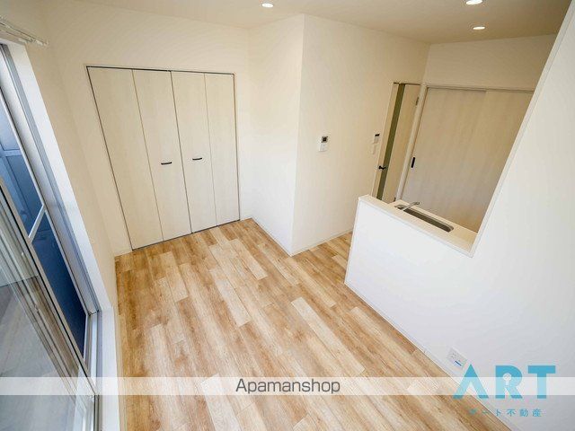 EARL’S COURT衣山IIIの内装写真