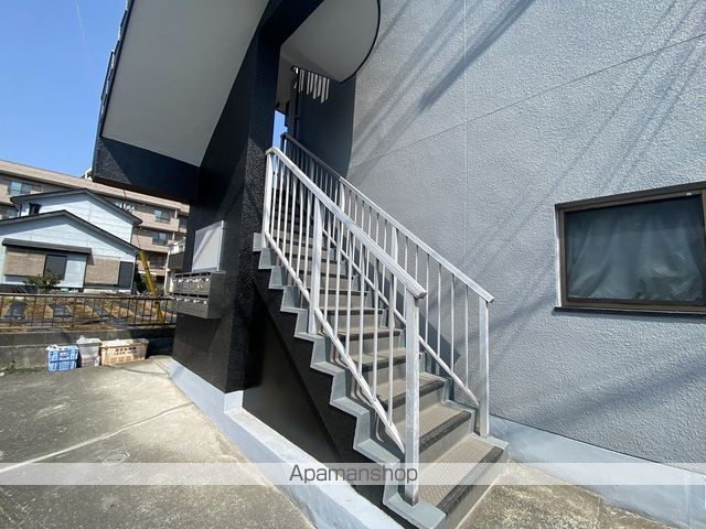 コーポ岸田の玄関写真