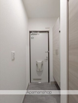 プラント　Ｃ棟[2LDK/50.68m2]の玄関