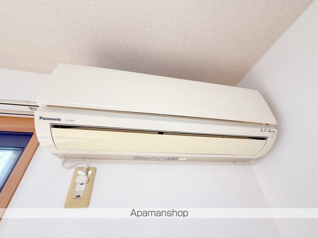 コンフォート柏原B棟の内装写真