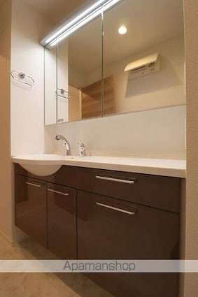 グラシア[2LDK/59.04m2]の洗面所