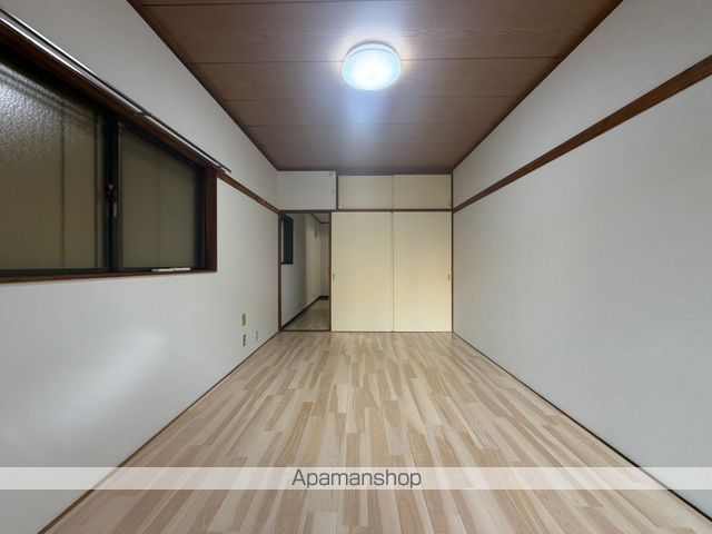 コーポ前地の内装写真
