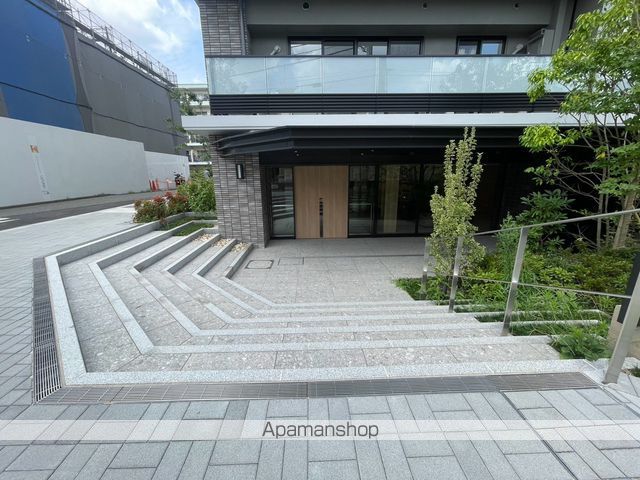ルフォンプログレ高田馬場ノースの玄関写真
